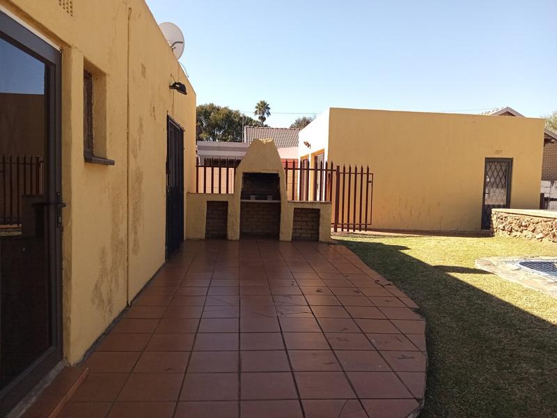 4 Bedroom Property for Sale in Greenhills Gauteng