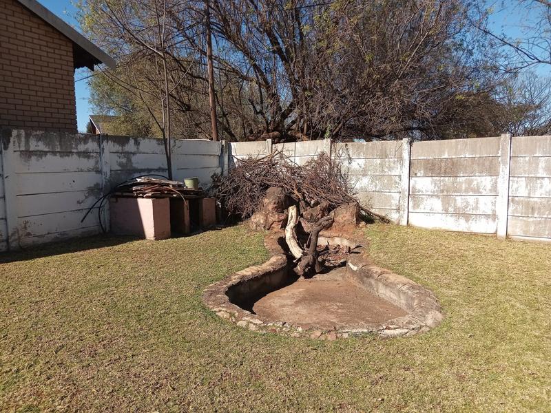 4 Bedroom Property for Sale in Greenhills Gauteng