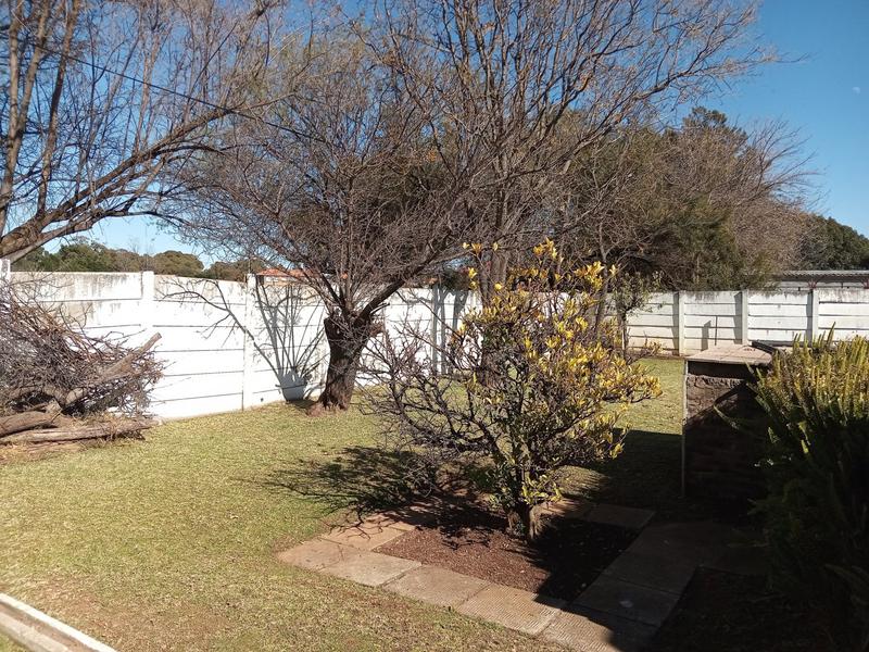 4 Bedroom Property for Sale in Greenhills Gauteng