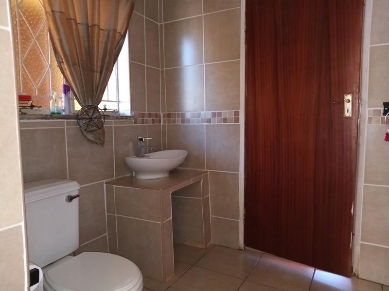 4 Bedroom Property for Sale in Greenhills Gauteng