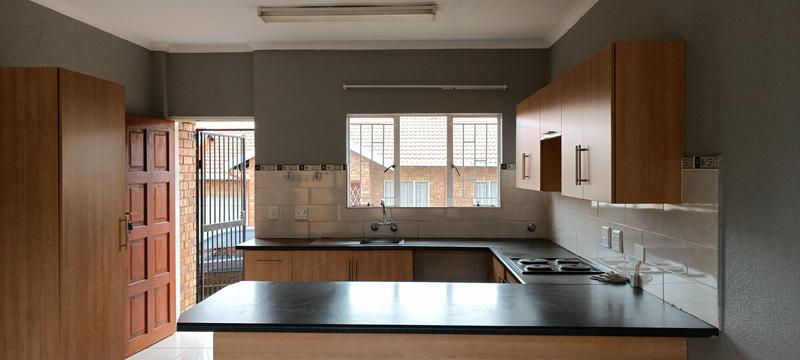 3 Bedroom Property for Sale in Groblerpark Gauteng