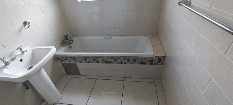 3 Bedroom Property for Sale in Groblerpark Gauteng