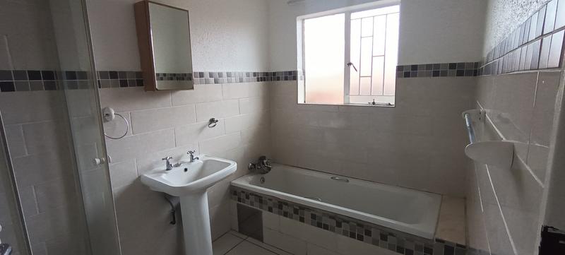 3 Bedroom Property for Sale in Groblerpark Gauteng