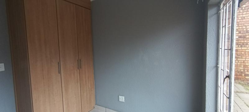 3 Bedroom Property for Sale in Groblerpark Gauteng