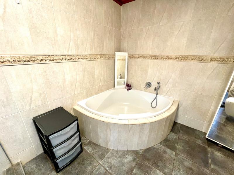 3 Bedroom Property for Sale in Noordheuwel Gauteng