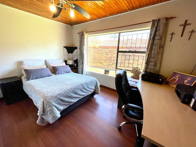 3 Bedroom Property for Sale in Noordheuwel Gauteng