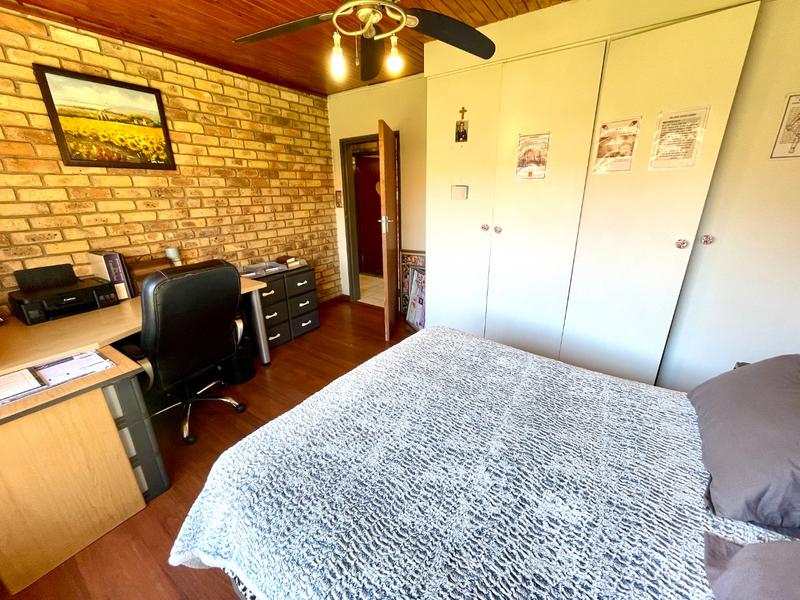 3 Bedroom Property for Sale in Noordheuwel Gauteng