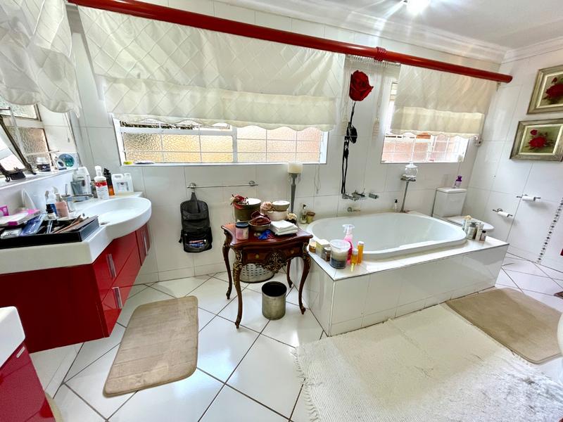 3 Bedroom Property for Sale in Noordheuwel Gauteng