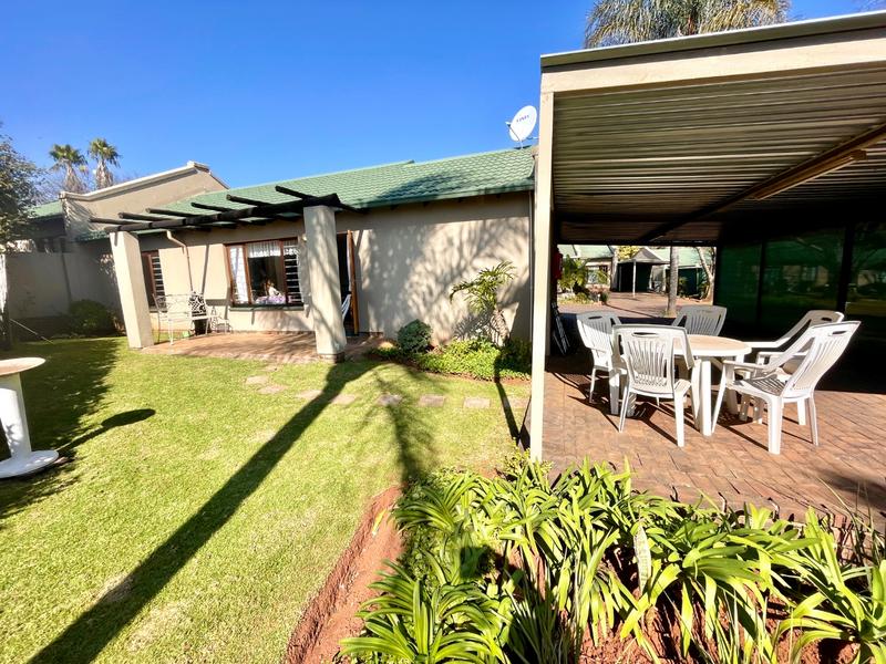 2 Bedroom Property for Sale in Noordheuwel Gauteng