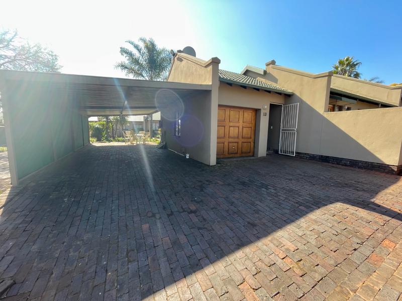 2 Bedroom Property for Sale in Noordheuwel Gauteng