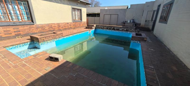 3 Bedroom Property for Sale in Roodepoort North Gauteng