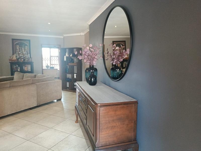 3 Bedroom Property for Sale in Vanderbijlpark SE 8 Gauteng