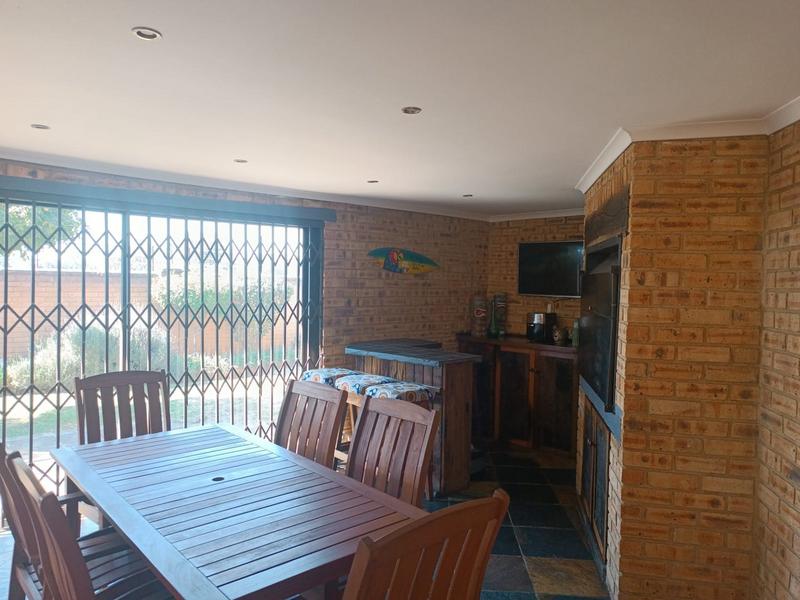 3 Bedroom Property for Sale in Vanderbijlpark SE 8 Gauteng