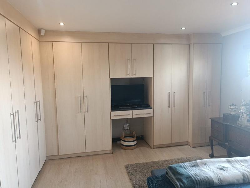 3 Bedroom Property for Sale in Vanderbijlpark SE 8 Gauteng