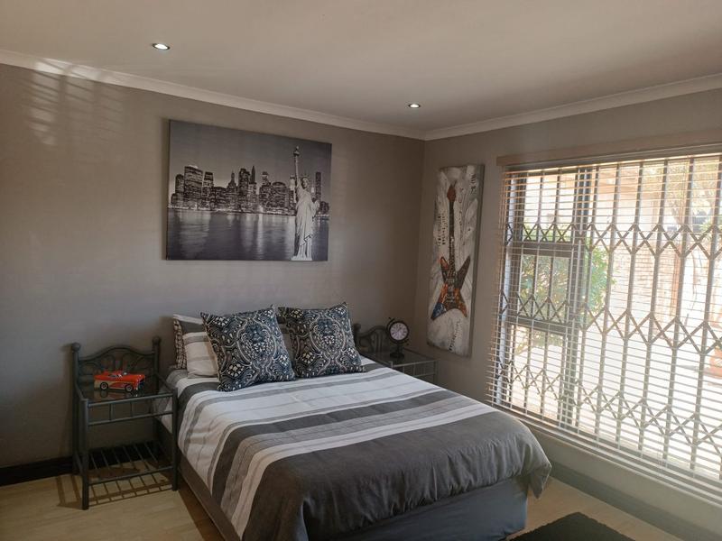 3 Bedroom Property for Sale in Vanderbijlpark SE 8 Gauteng