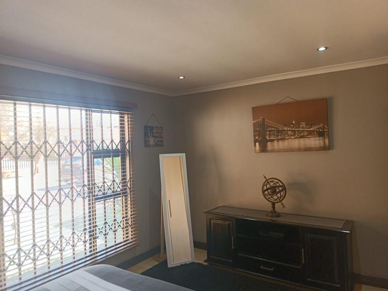 3 Bedroom Property for Sale in Vanderbijlpark SE 8 Gauteng