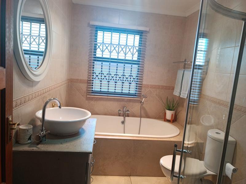 3 Bedroom Property for Sale in Vanderbijlpark SE 8 Gauteng