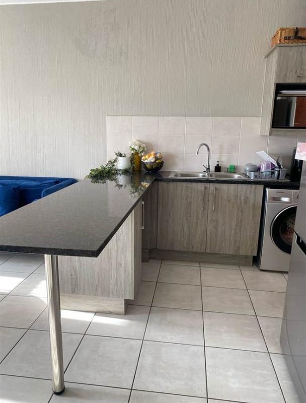 To Let 2 Bedroom Property for Rent in Barbeque Downs Gauteng