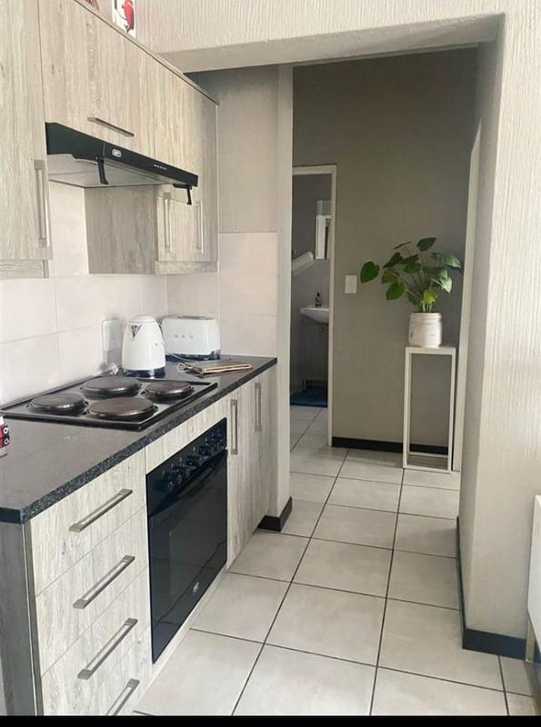 To Let 2 Bedroom Property for Rent in Barbeque Downs Gauteng