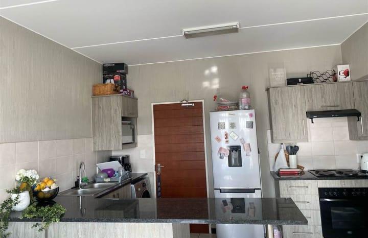 To Let 2 Bedroom Property for Rent in Barbeque Downs Gauteng