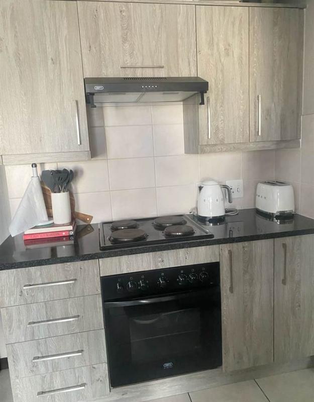 To Let 2 Bedroom Property for Rent in Barbeque Downs Gauteng