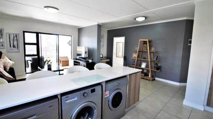 To Let 2 Bedroom Property for Rent in Linbro Park Gauteng