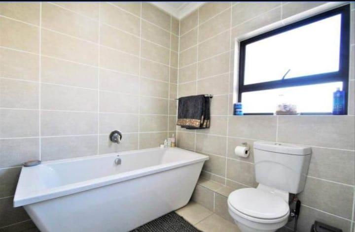 To Let 2 Bedroom Property for Rent in Linbro Park Gauteng