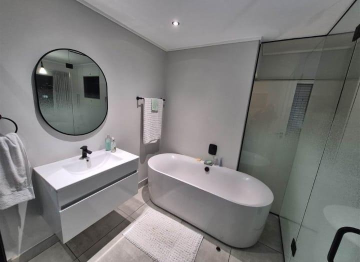 To Let 3 Bedroom Property for Rent in Waterfall Gauteng