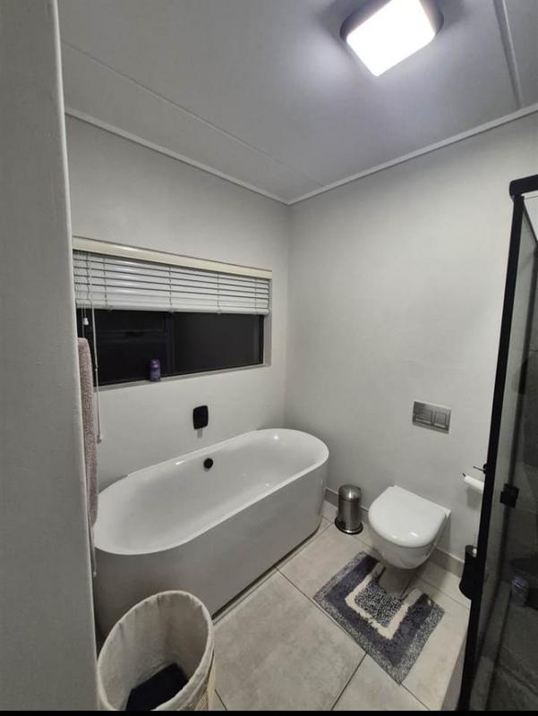 To Let 3 Bedroom Property for Rent in Waterfall Gauteng