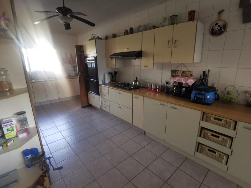 3 Bedroom Property for Sale in Strubenvale Gauteng