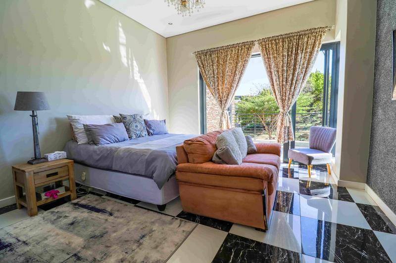 5 Bedroom Property for Sale in Copperleaf Estate Gauteng