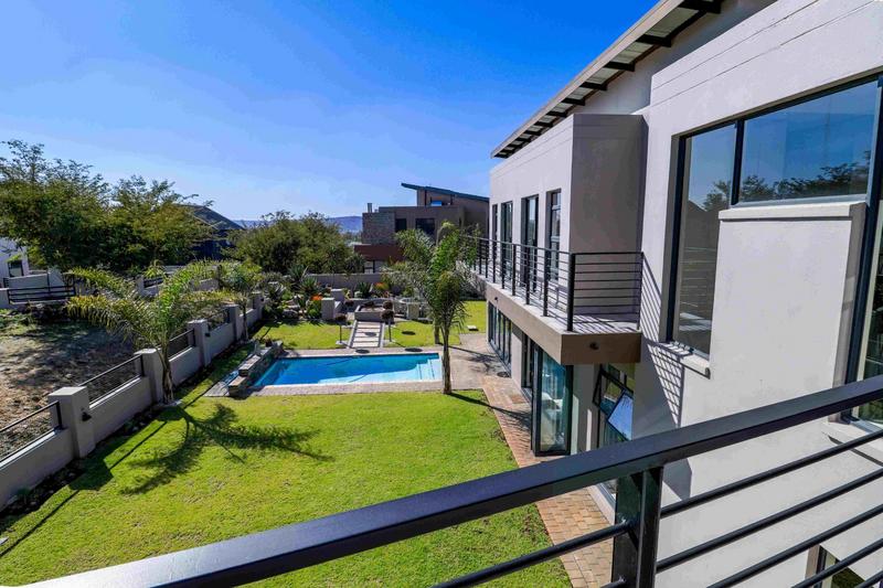 5 Bedroom Property for Sale in Copperleaf Estate Gauteng