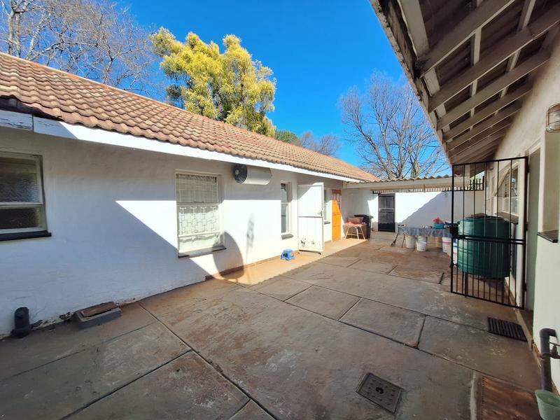 4 Bedroom Property for Sale in Eldoraigne Gauteng