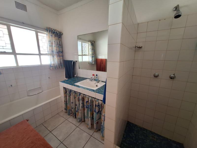 4 Bedroom Property for Sale in Eldoraigne Gauteng
