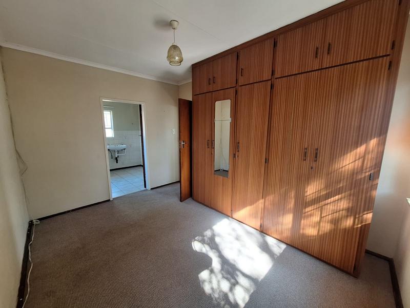 4 Bedroom Property for Sale in Eldoraigne Gauteng