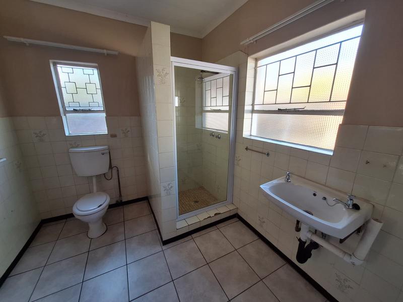 4 Bedroom Property for Sale in Eldoraigne Gauteng