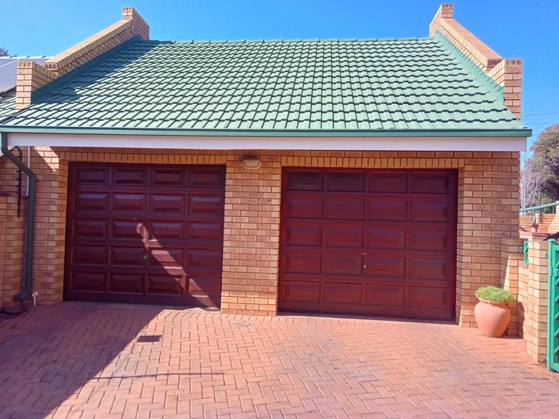 3 Bedroom Property for Sale in Hennopspark Gauteng