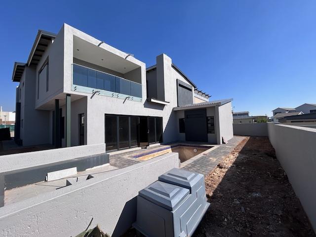 5 Bedroom Property for Sale in Six Fountains Residential Estate Gauteng
