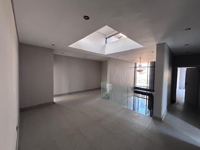 5 Bedroom Property for Sale in Six Fountains Residential Estate Gauteng