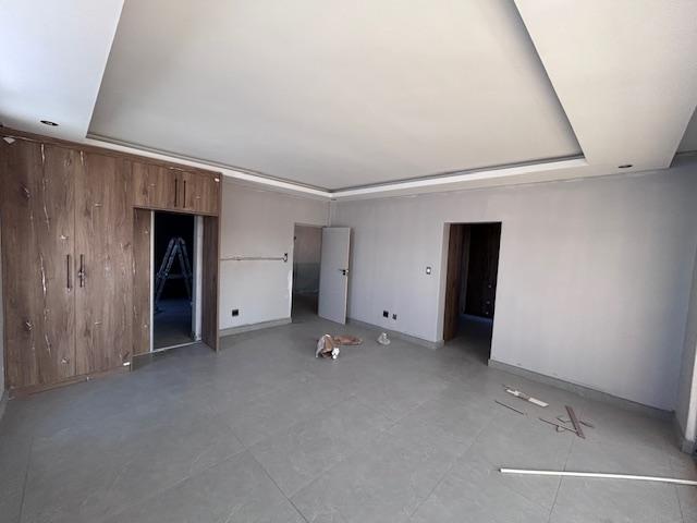 5 Bedroom Property for Sale in Six Fountains Residential Estate Gauteng