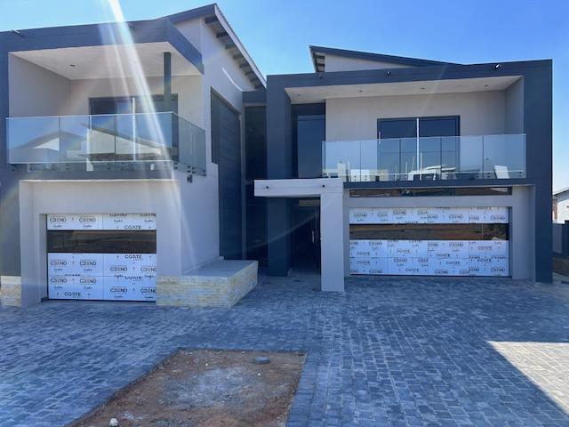 5 Bedroom Property for Sale in Six Fountains Residential Estate Gauteng