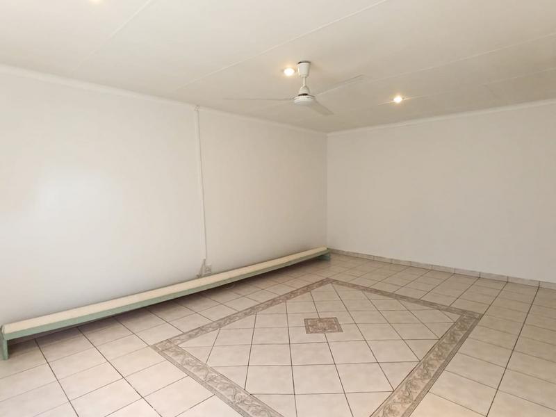 4 Bedroom Property for Sale in Bassonia Gauteng