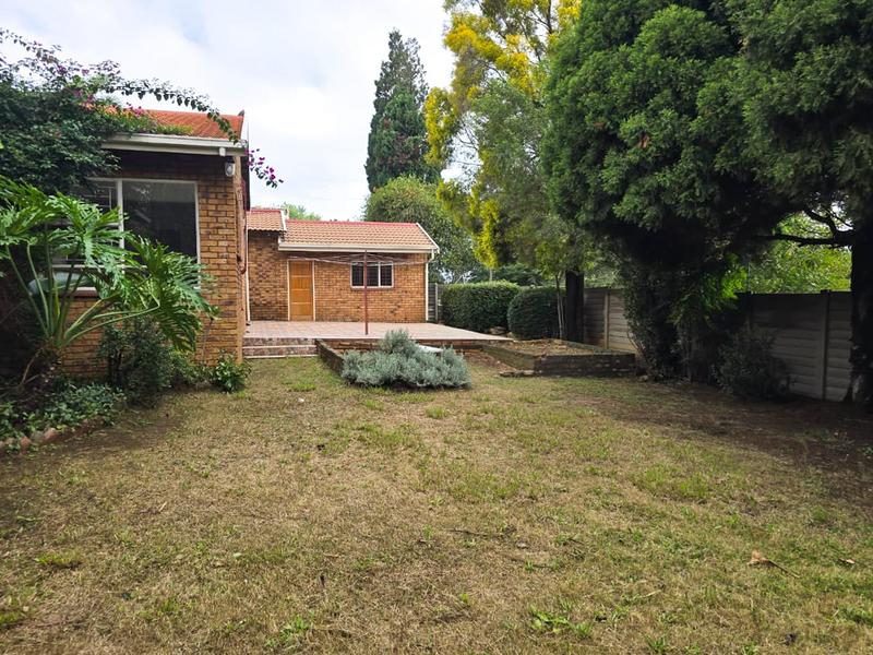 4 Bedroom Property for Sale in Bassonia Gauteng