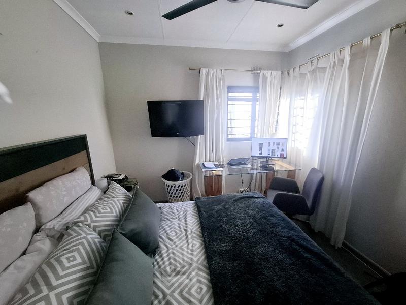 To Let 3 Bedroom Property for Rent in Douglasdale Gauteng