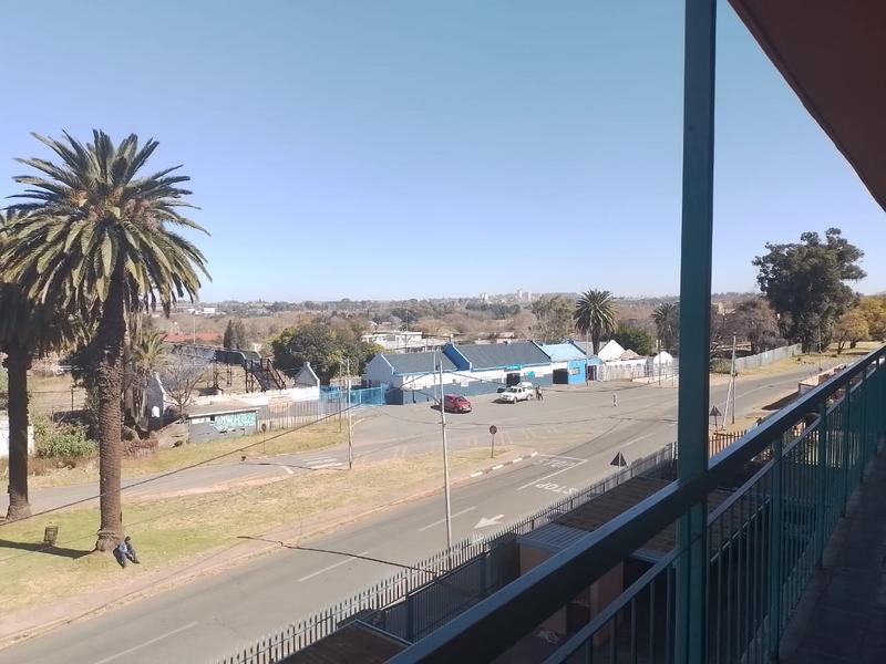 To Let 2 Bedroom Property for Rent in Florida Gauteng