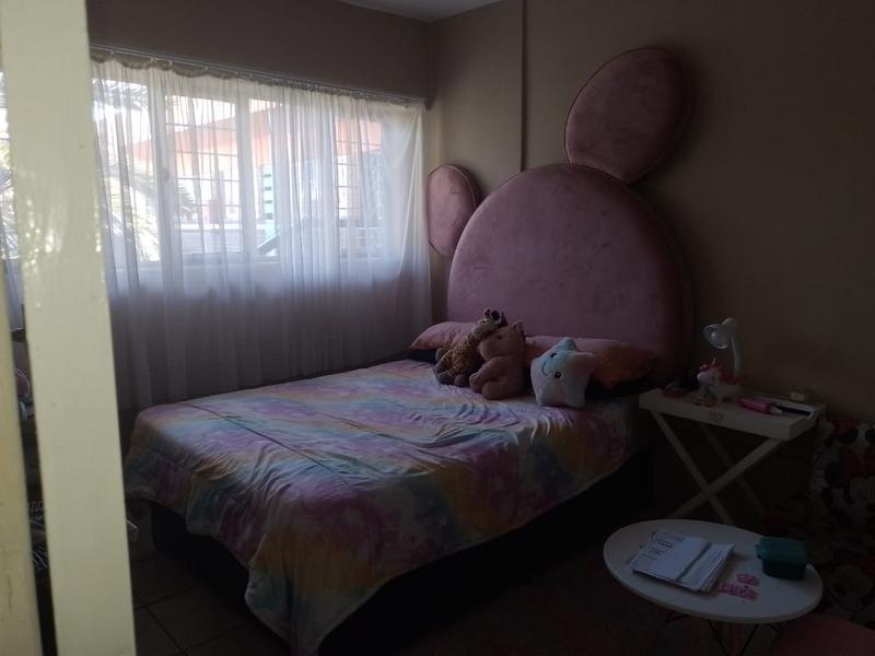 To Let 2 Bedroom Property for Rent in Florida Gauteng