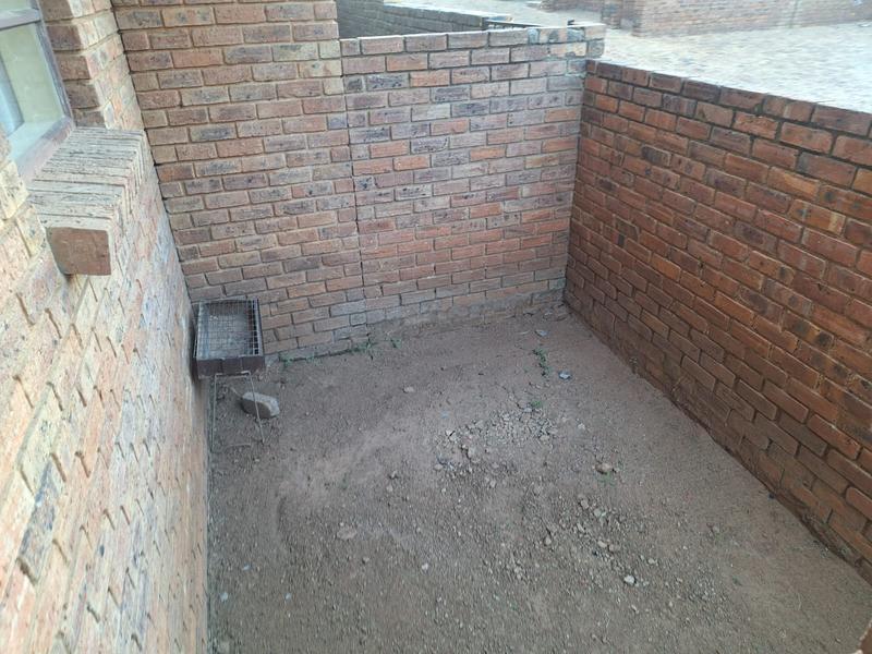 2 Bedroom Property for Sale in Florida Gauteng