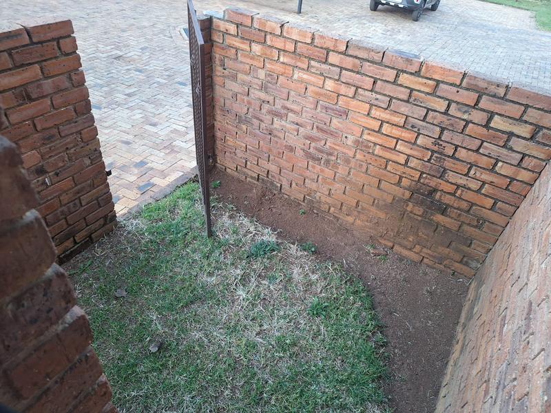 2 Bedroom Property for Sale in Florida Gauteng
