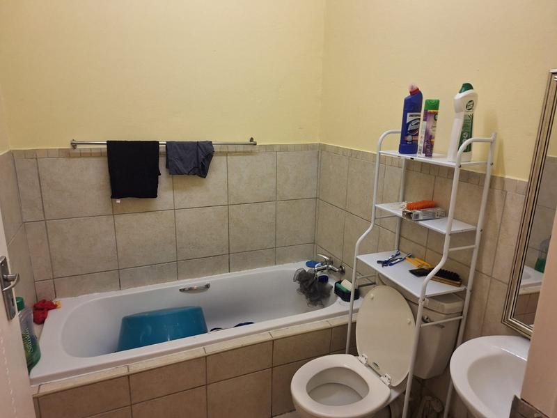 2 Bedroom Property for Sale in Florida Gauteng