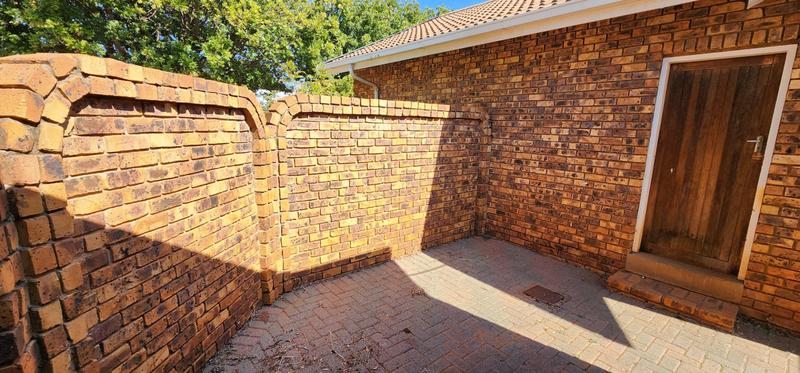2 Bedroom Property for Sale in Chantelle Gauteng